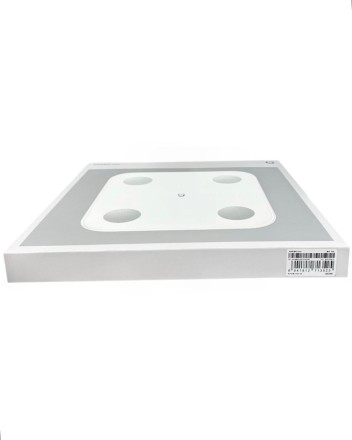 Весы напольный Xiaomi Mi Body Composition Scale S400 MJTZC01YM белые